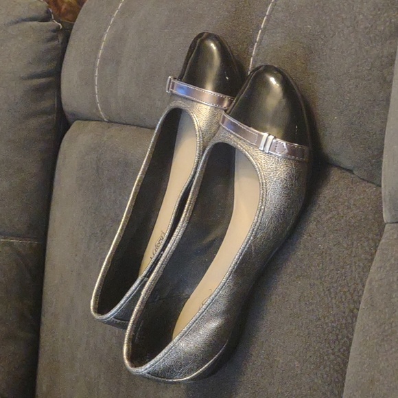 Faded Glory Memory Foam Size 9, - Picture 2 of 5